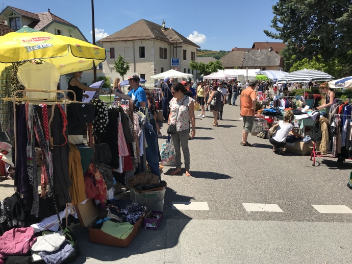 poisy,vide grenier,brocante