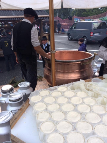 la clusaz,fete,reblochon,artisanat