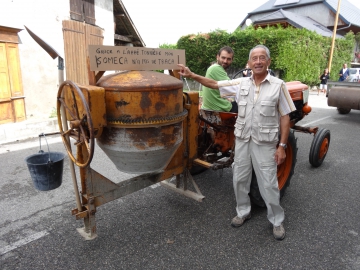 mures,fete,tracteurs,vide grenier,paella,artifice,concert,haute-savoie