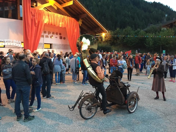 le grand-bornand,festival,au bonheur des momes,enfant,inauguration,ouverture