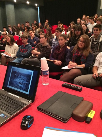 Participation à la table ronde au Lycée Baudelaire 2.jpg