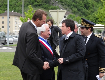 presse,dauphine,valls,montebourg,faverges,ministre,staubli,haute-savoie,marnaz,vougy,baud,decolletage,industrie