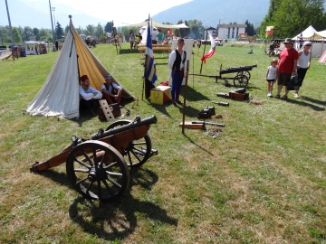 presse,dauphine,saint-jorioz,medievale,campement,tir,arc,artillerie,danse,soupe,musique