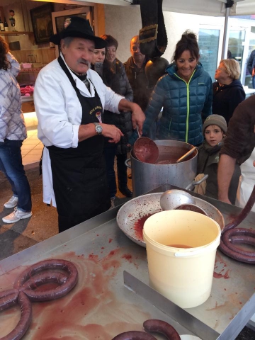 Fête du boudin à Menthon St Bernard 0.jpg