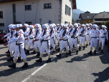 doussard,chasseur alpin,ceremonie,fourragere,monument