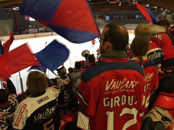 annecy,grenoble,hockey,les chevaliers du lac, les bruleurs de loup