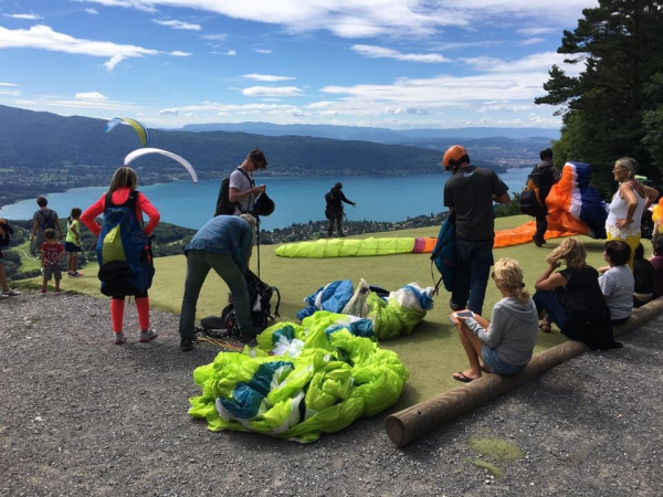 talloires,parc,parapente,accro branche