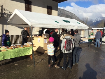 Vente de boudin par l'APE des Clefs4.jpg