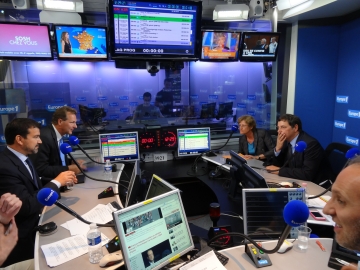 radio,europe 1,cumul,mandat,depute,maire,loi